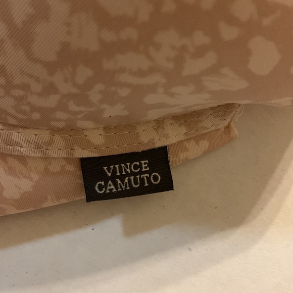 Vince Camuto Underwire Bra - Picture 3 of 5